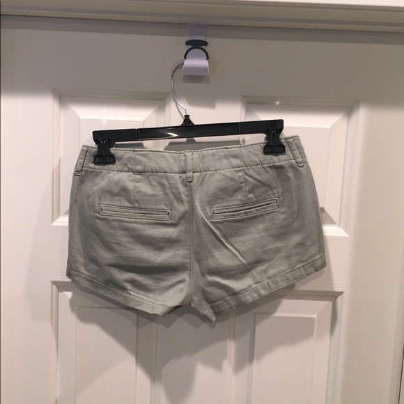 Shorts - Picture 3 of 6